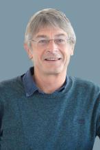 Dr Peter Riddell
